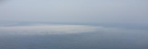Banda de niebla frente a Punta Almina