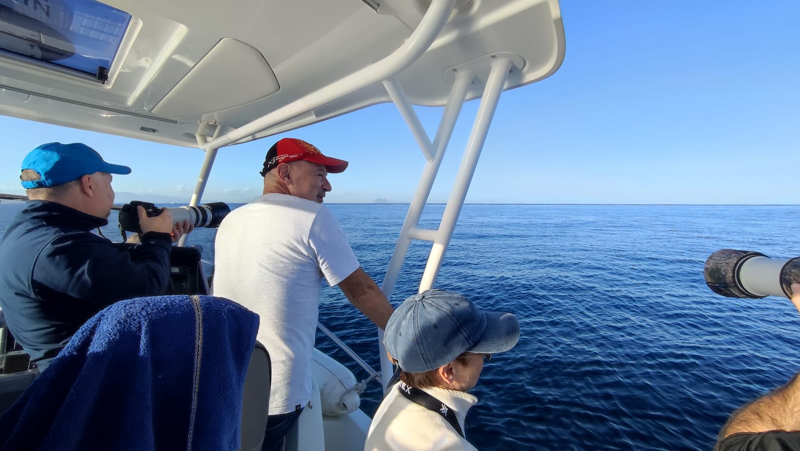 Participantes en la salida en barco